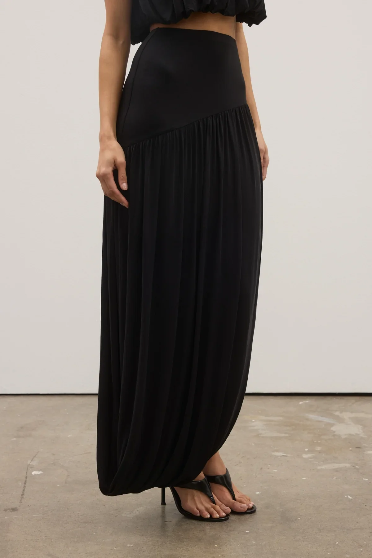 Contessa Skirt in Black - Image 4