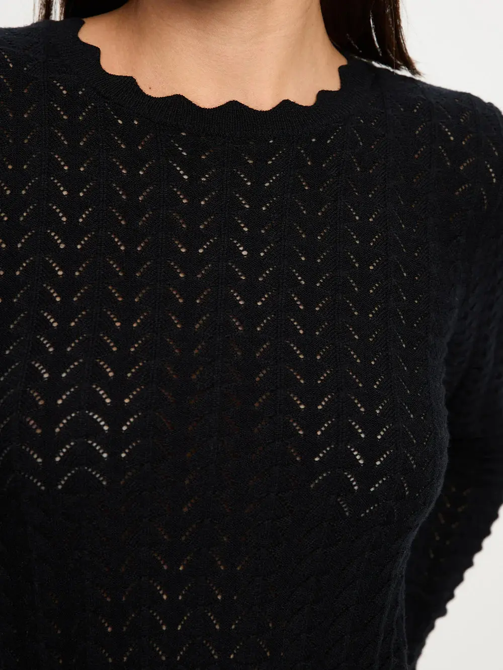 Logan Knit Top in Black - Image 5