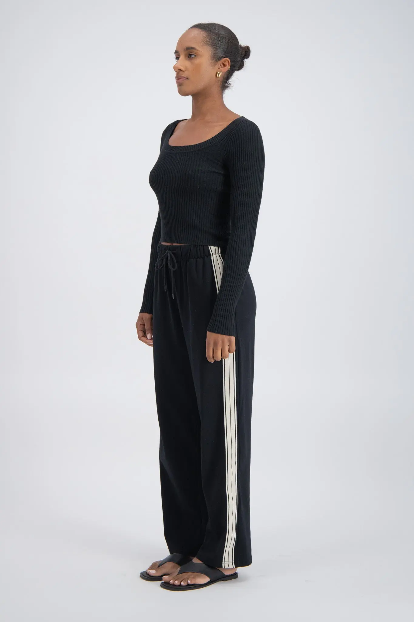 Panarea Trackpant in Black - Image 3