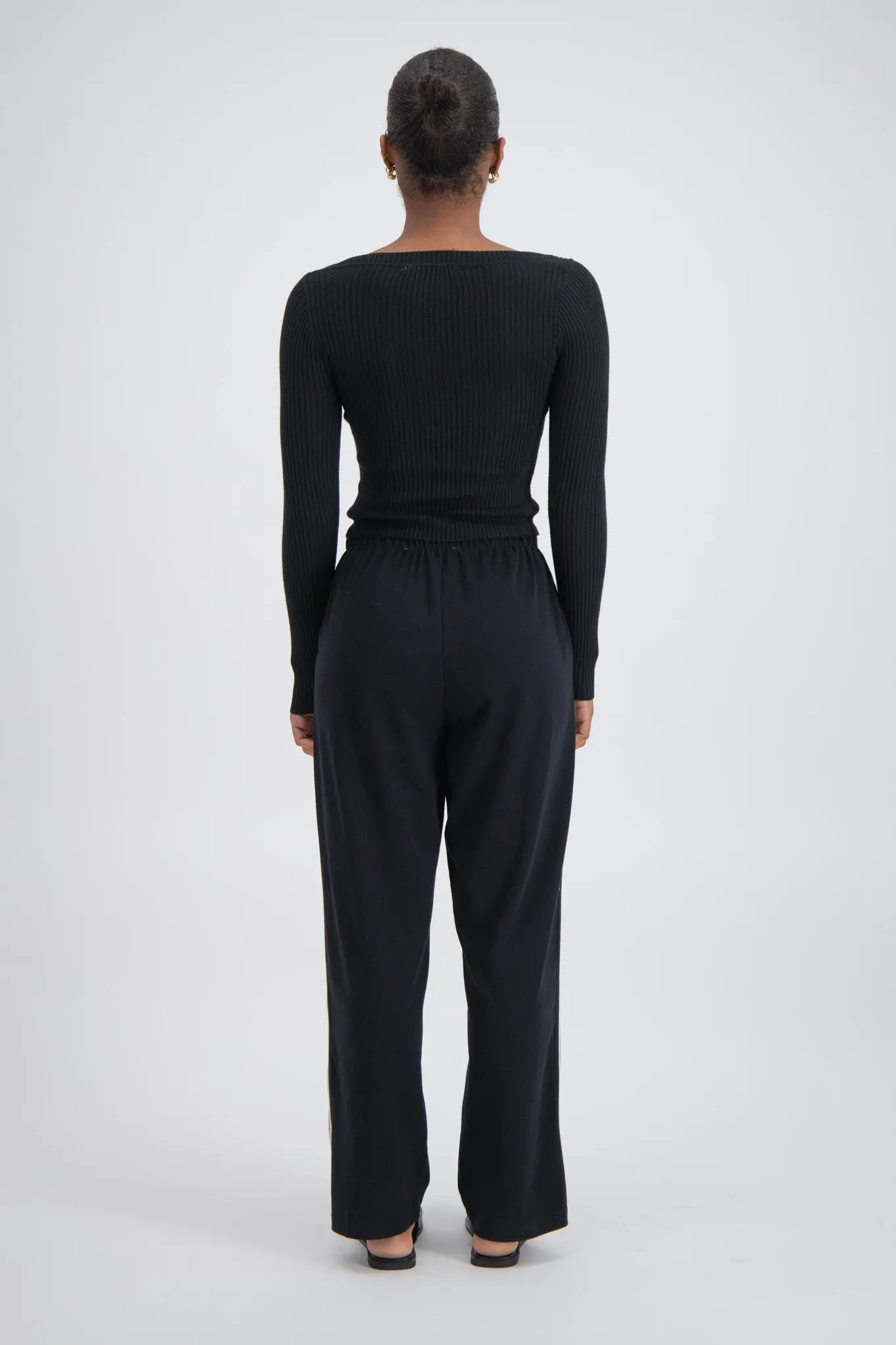 Panarea Trackpant in Black - Image 4