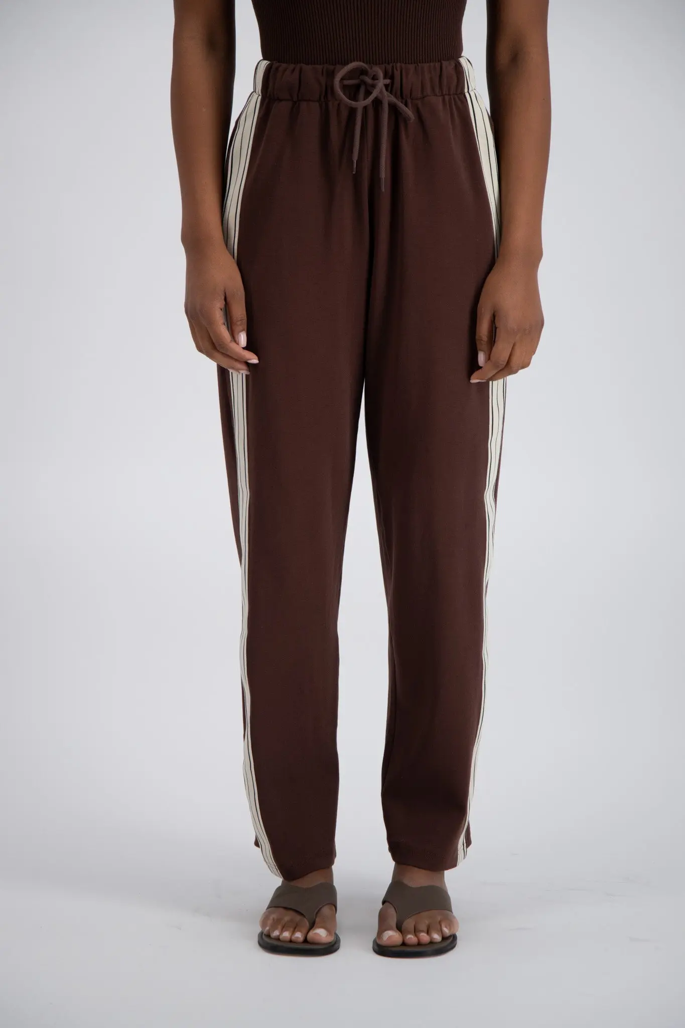 Panarea Trackpant in Brown - Image 6