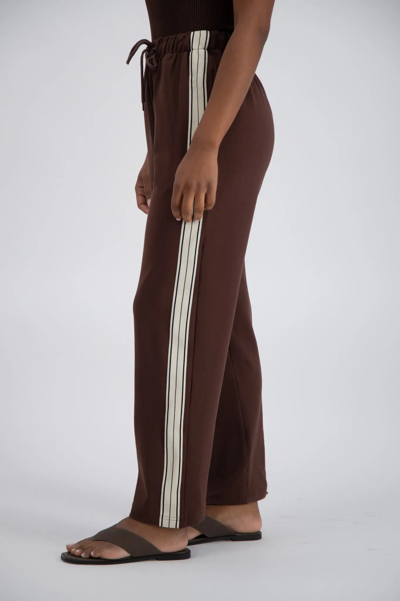 Panarea Trackpant in Brown - Image 7