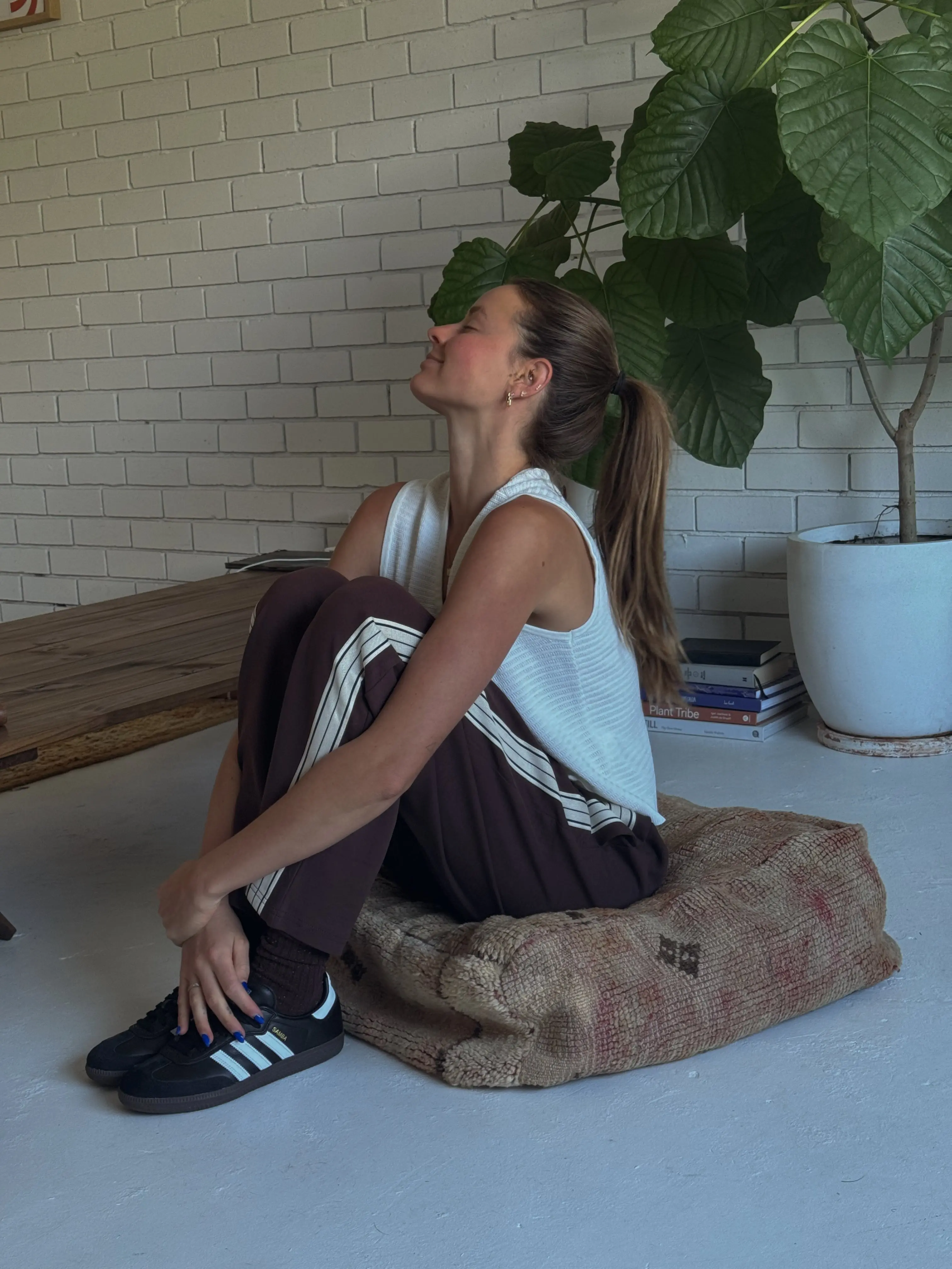 Panarea Trackpant in Brown - Image 8