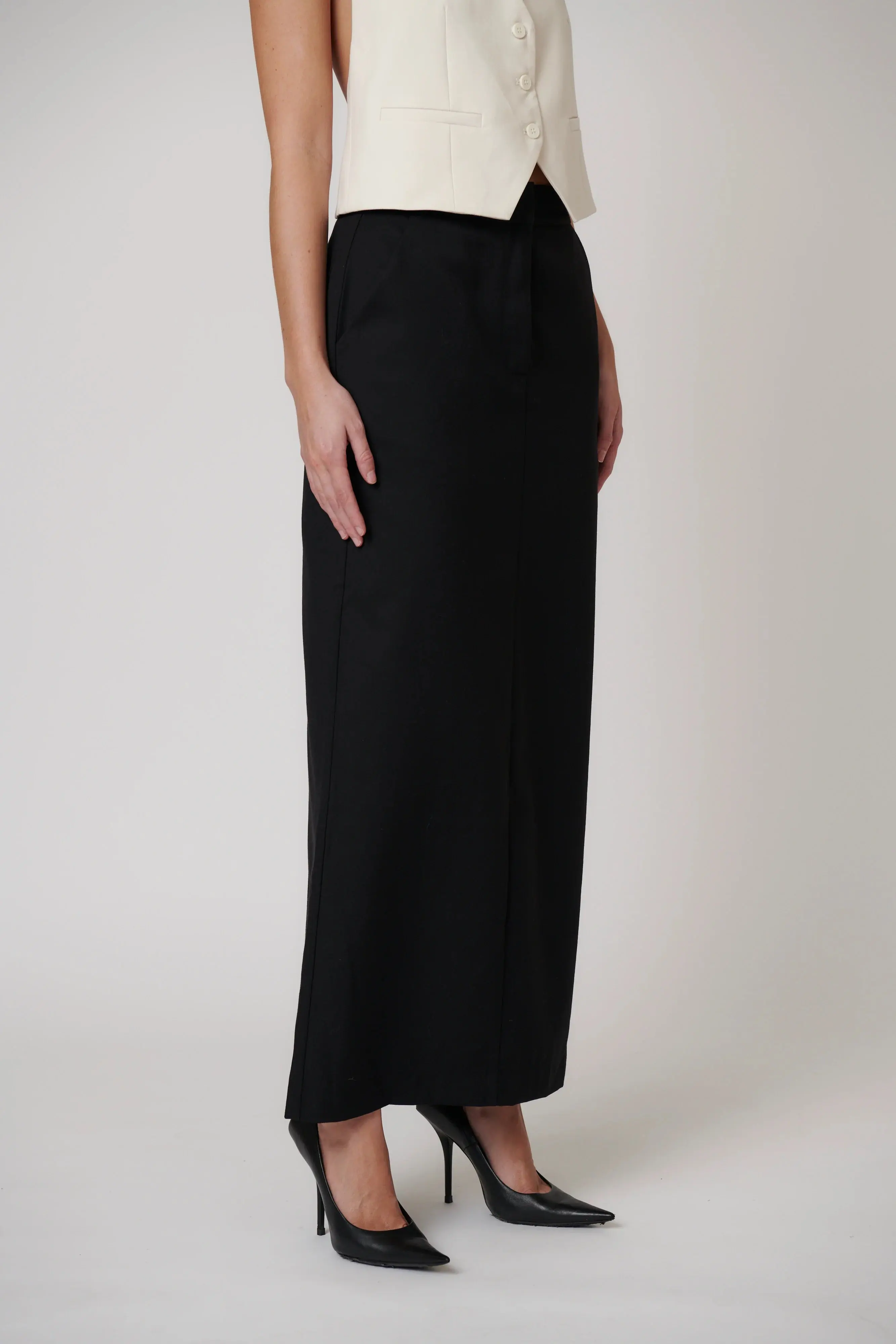 Phoenix Maxi Skirt in Black - Image 5