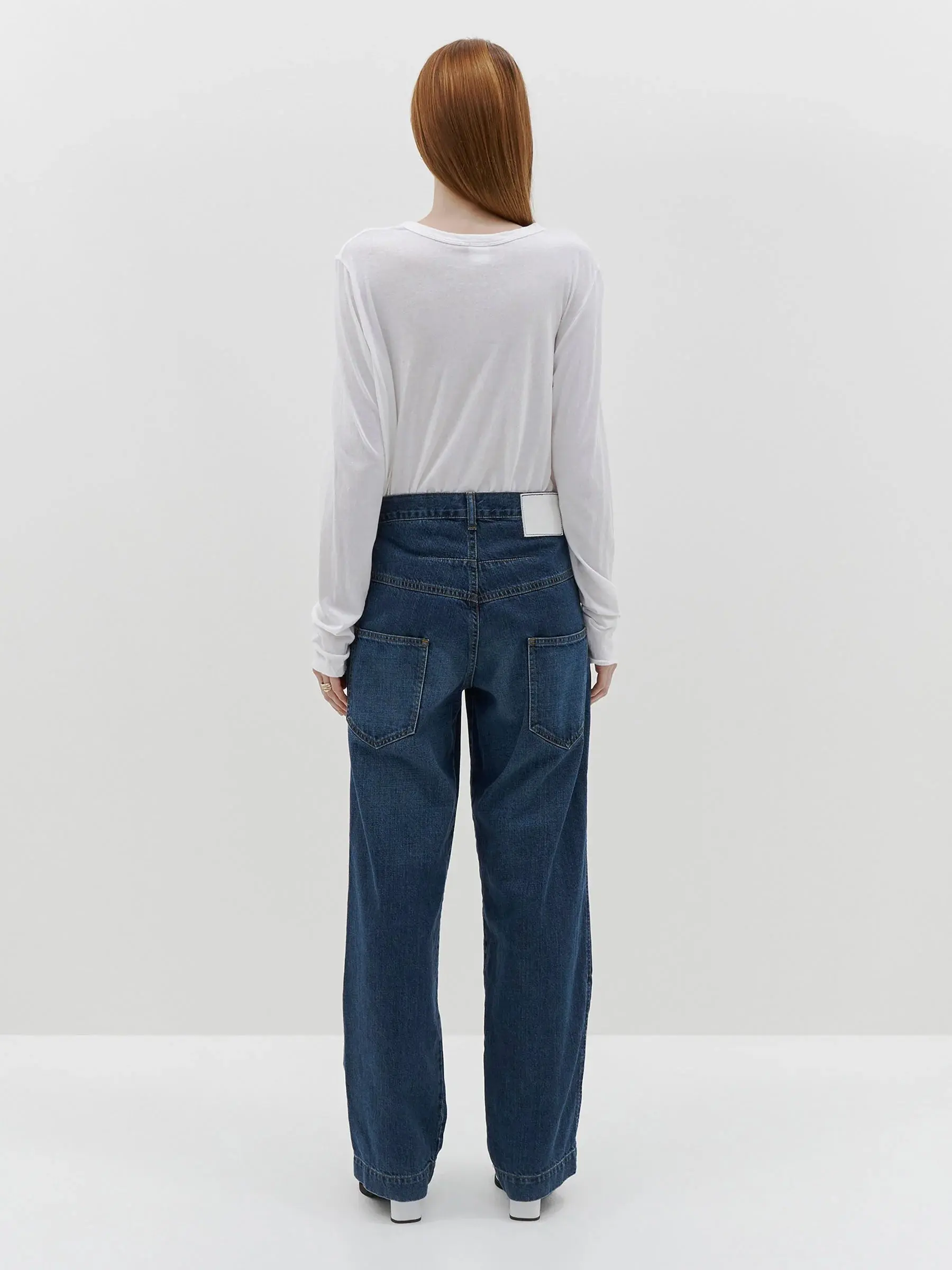 Regular Scoop Hem Long Sleeve T-shirt in White - Image 4