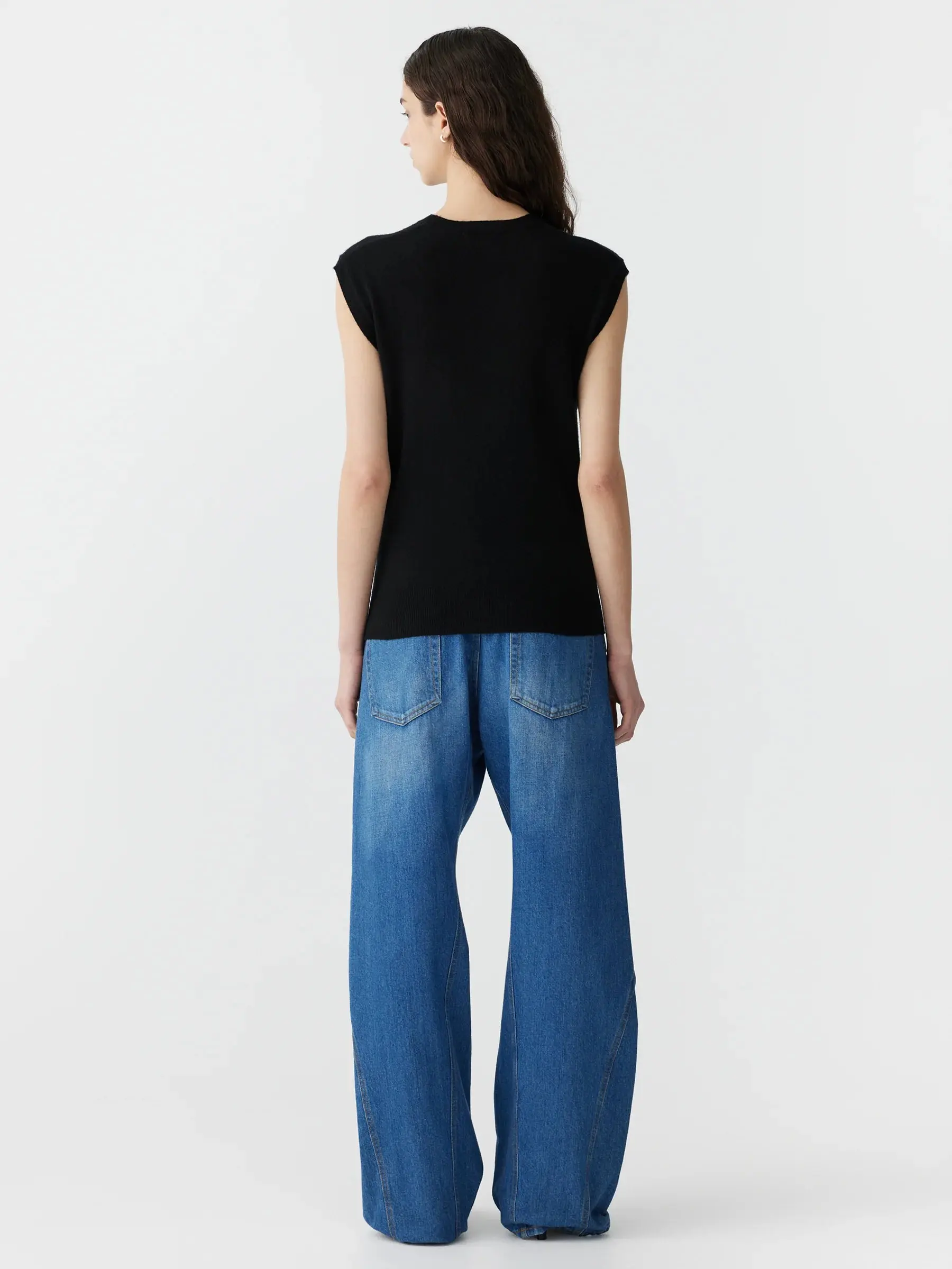 Slim Muscle Tank Knit - Image 6